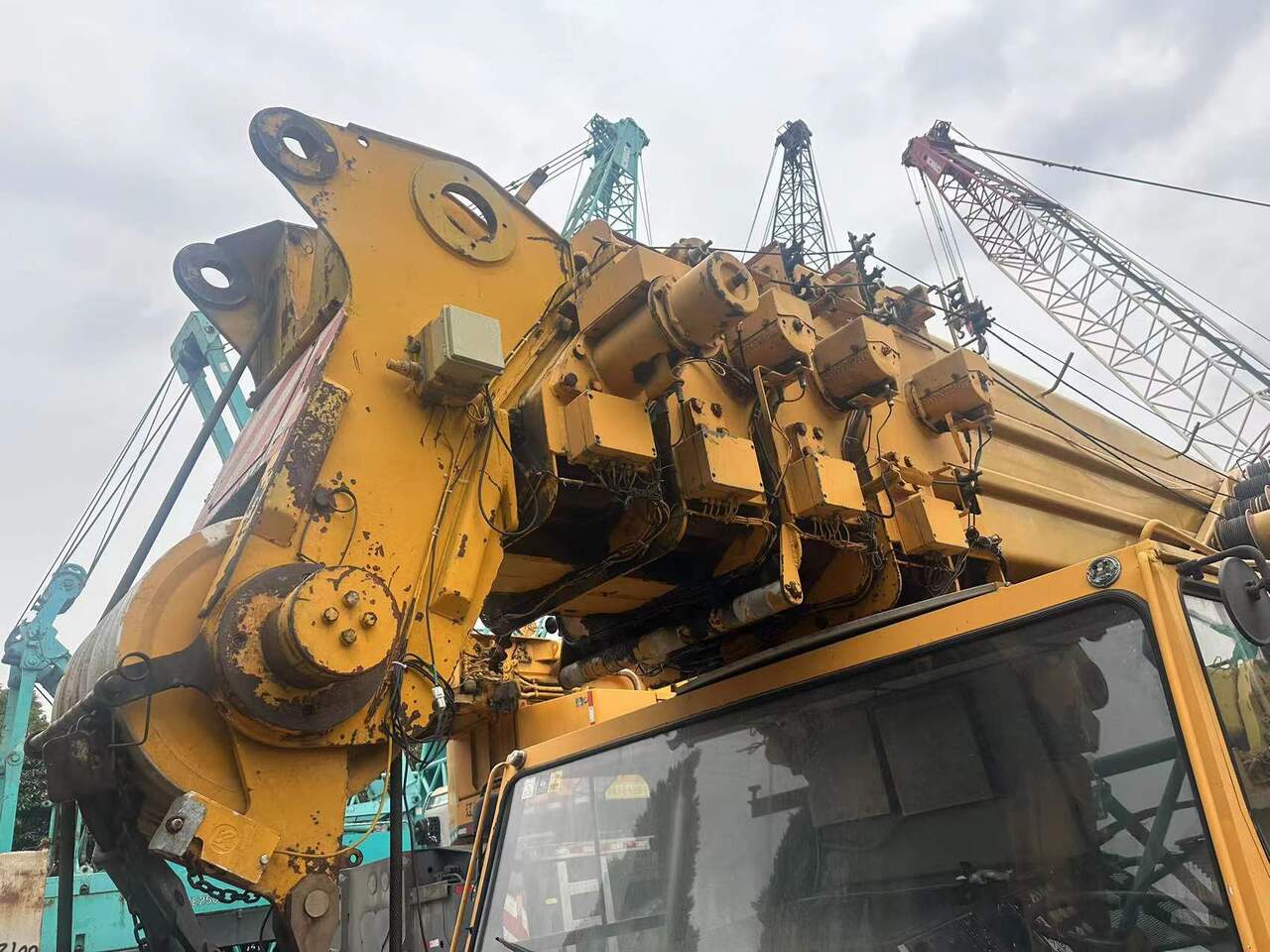 Liebherr KMK6200 - Guindaste: foto 4 Liebherr KMK6200 - Guindaste: foto 4