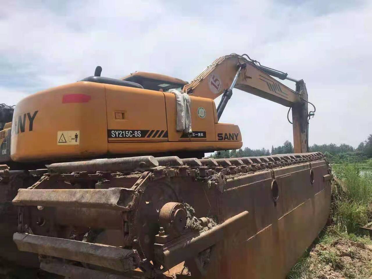 SANY 215C - Escavadeira flutuante: foto 2 SANY 215C - Escavadeira flutuante: foto 2