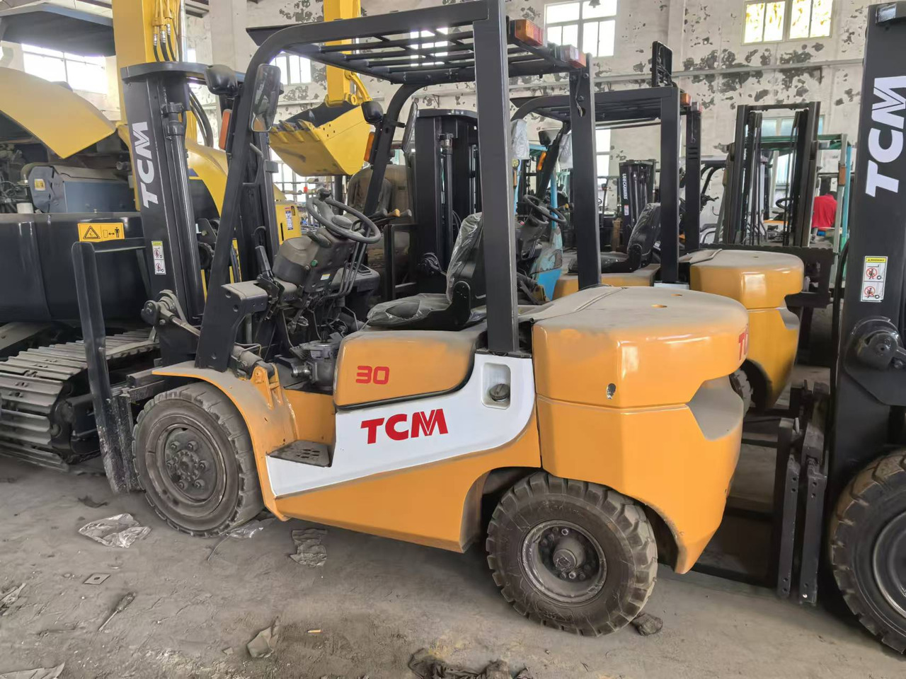 TCM TCM30 - Empilhador a diesel: foto 2 TCM TCM30 - Empilhador a diesel: foto 2