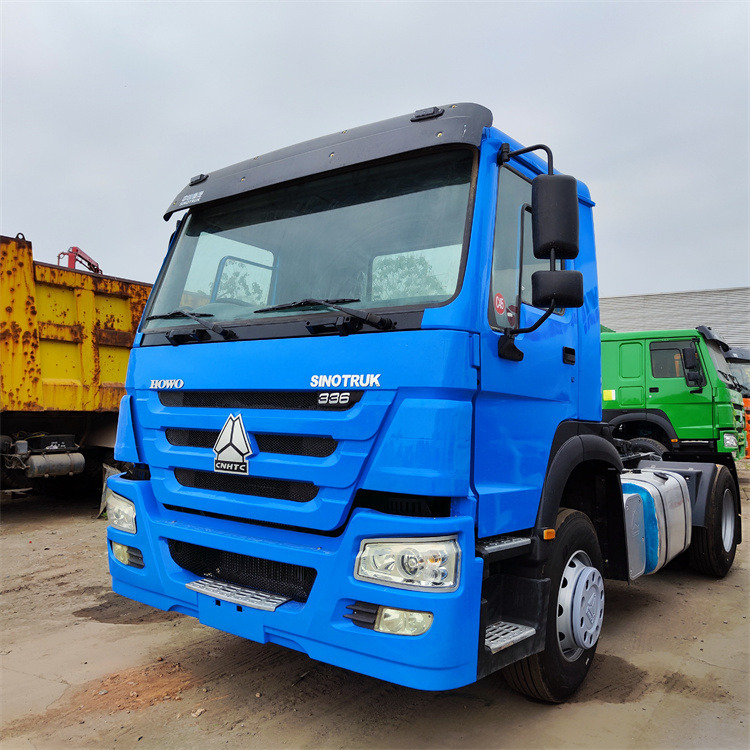 HOWO HOWO 6x4 336 truck tractors-blue - Tractor: foto 1 HOWO HOWO 6x4 336 truck tractors-blue - Tractor: foto 1