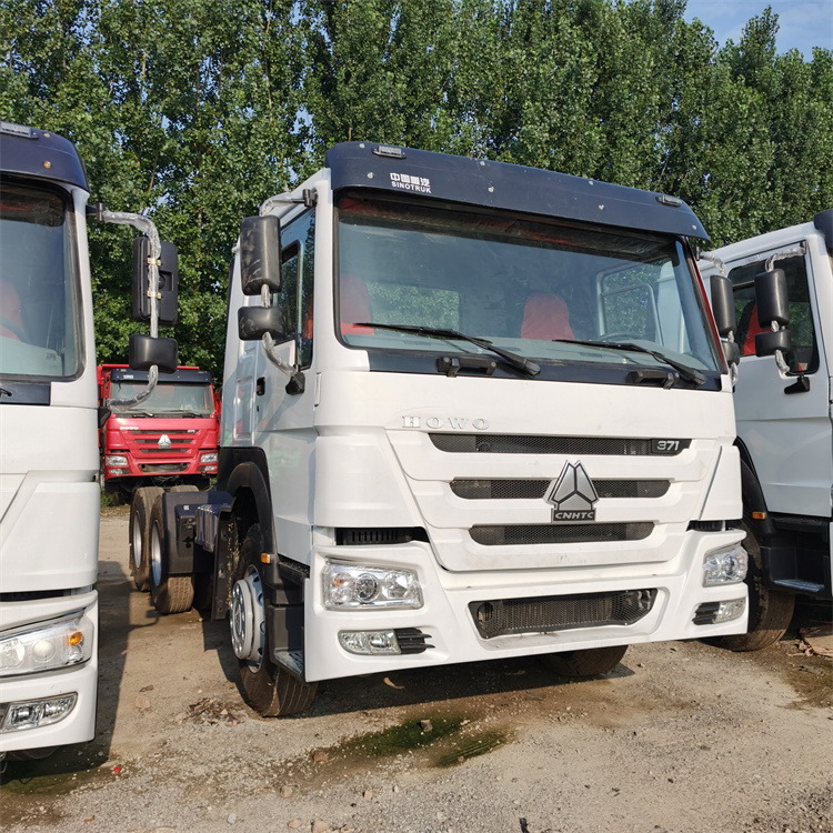 Tractor HOWO HOWO-6x4 371hp tractor: foto 6