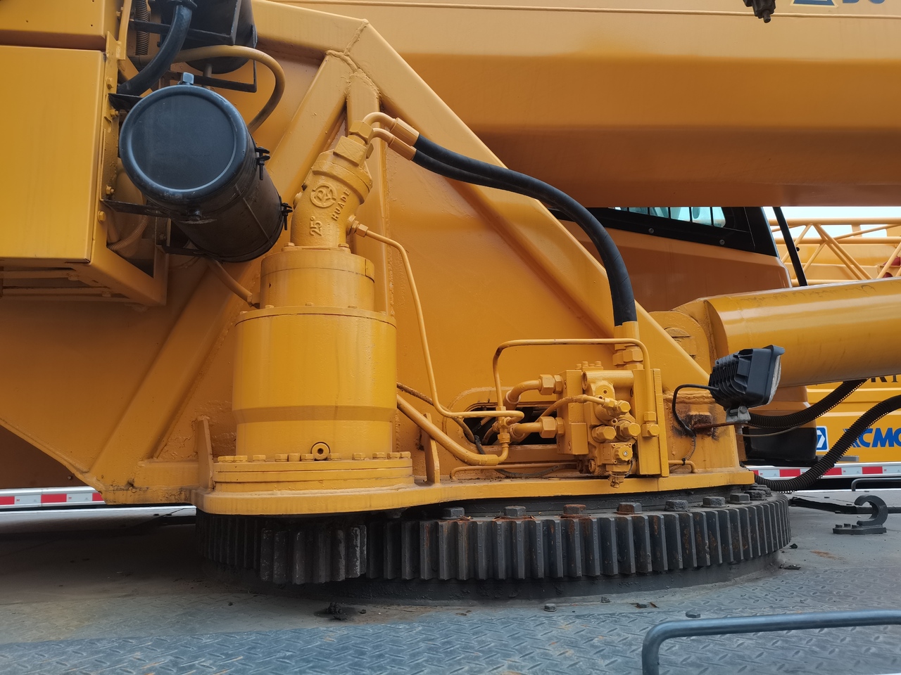 XCMG QY70K - Guindaste: foto 5 XCMG QY70K - Guindaste: foto 5