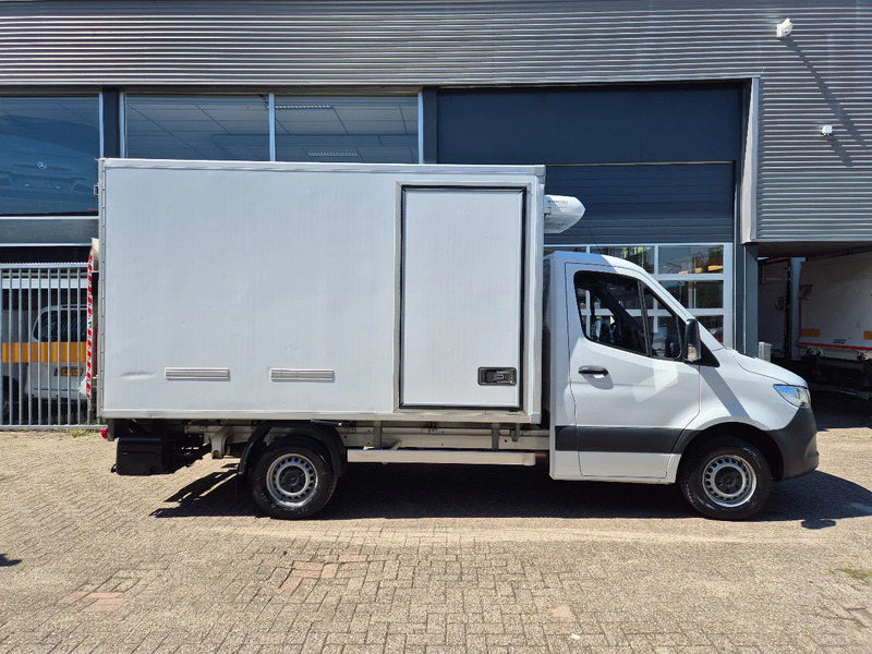 Mercedes-Benz Sprinter 315 CDI/ Kuhlkoffer/ TK V300 MAX/ LBW/ Stby230 - Carrinha frigorífica: foto 2 Mercedes-Benz Sprinter 315 CDI/ Kuhlkoffer/ TK V300 MAX/ LBW/ Stby230 - Carrinha frigorífica: foto 2