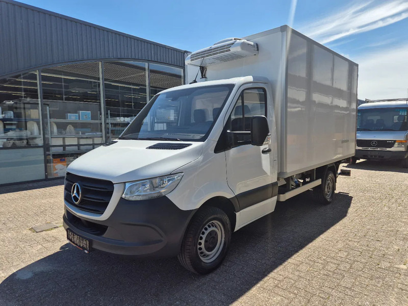 Mercedes-Benz Sprinter 315 CDI/ Kuhlkoffer/ TK V300 MAX/ LBW/ Stby230 - Carrinha frigorífica: foto 5 Mercedes-Benz Sprinter 315 CDI/ Kuhlkoffer/ TK V300 MAX/ LBW/ Stby230 - Carrinha frigorífica: foto 5