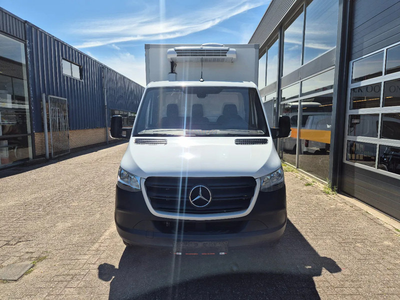 Mercedes-Benz Sprinter 315 CDI/ Kuhlkoffer/ TK V300 MAX/ LBW/ Stby230 - Carrinha frigorífica: foto 4 Mercedes-Benz Sprinter 315 CDI/ Kuhlkoffer/ TK V300 MAX/ LBW/ Stby230 - Carrinha frigorífica: foto 4