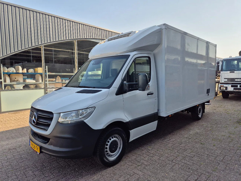 Mercedes-Benz Sprinter 316 CDI Kuhlkoffer Thermoking V300MAX st 230V Euro 6D (4) - Carrinha frigorífica: foto 5 Mercedes-Benz Sprinter 316 CDI Kuhlkoffer Thermoking V300MAX st 230V Euro 6D (4) - Carrinha frigorífica: foto 5