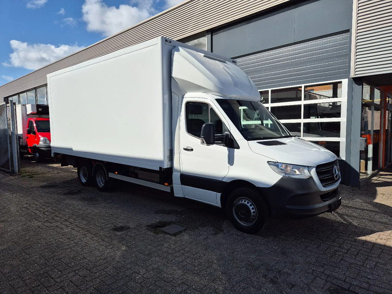 Mercedes-Benz Sprinter 516 CDI BE Clixtar/ Webasto/ 27 KUB/ Nutzlast 3.3T/ 073687 - Carrinha de contentor: foto 1 Mercedes-Benz Sprinter 516 CDI BE Clixtar/ Webasto/ 27 KUB/ Nutzlast 3.3T/ 073687 - Carrinha de contentor: foto 1
