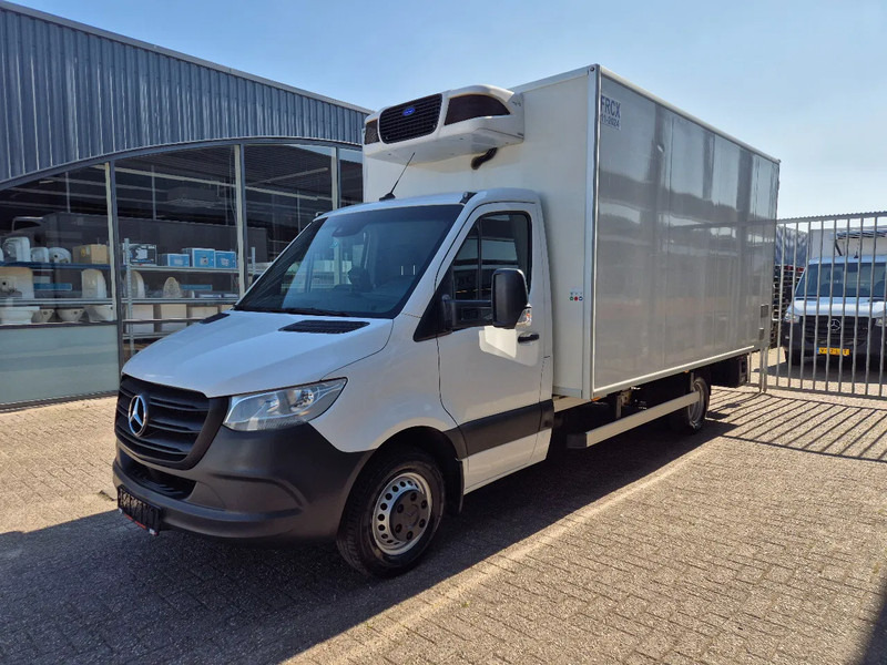 Mercedes-Benz Sprinter 519 CDI Kuhlkoffer/ Carrier 600 MT -20/+20 Trennwand/ 380V - Carrinha frigorífica: foto 5 Mercedes-Benz Sprinter 519 CDI Kuhlkoffer/ Carrier 600 MT -20/+20 Trennwand/ 380V - Carrinha frigorífica: foto 5