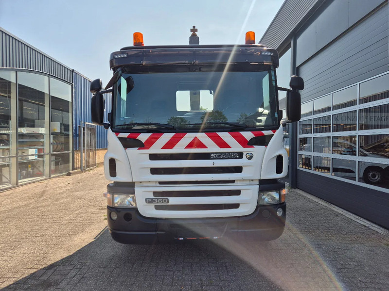 Scania P360 6X4 Containersysteem/ 21T Multilift/ Adjustable Hook - Camião com sistema de cabo: foto 4 Scania P360 6X4 Containersysteem/ 21T Multilift/ Adjustable Hook - Camião com sistema de cabo: foto 4