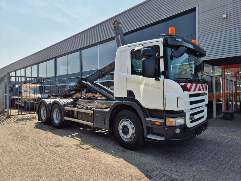 Scania P360 6X4 Containersysteem/ 21T Multilift/ Adjustable Hook - Camião com sistema de cabo: foto 1 Scania P360 6X4 Containersysteem/ 21T Multilift/ Adjustable Hook - Camião com sistema de cabo: foto 1