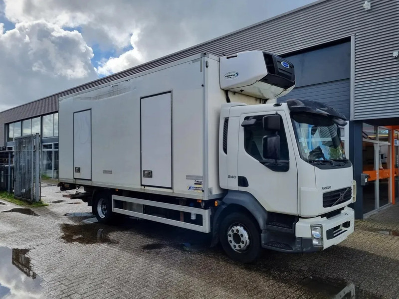 Volvo FL 12.220 Kuhlkoffer/ Carrier Supra 850 MULTITEMP -30+30/ LBW - Camião frigorífico: foto 1 Volvo FL 12.220 Kuhlkoffer/ Carrier Supra 850 MULTITEMP -30+30/ LBW - Camião frigorífico: foto 1