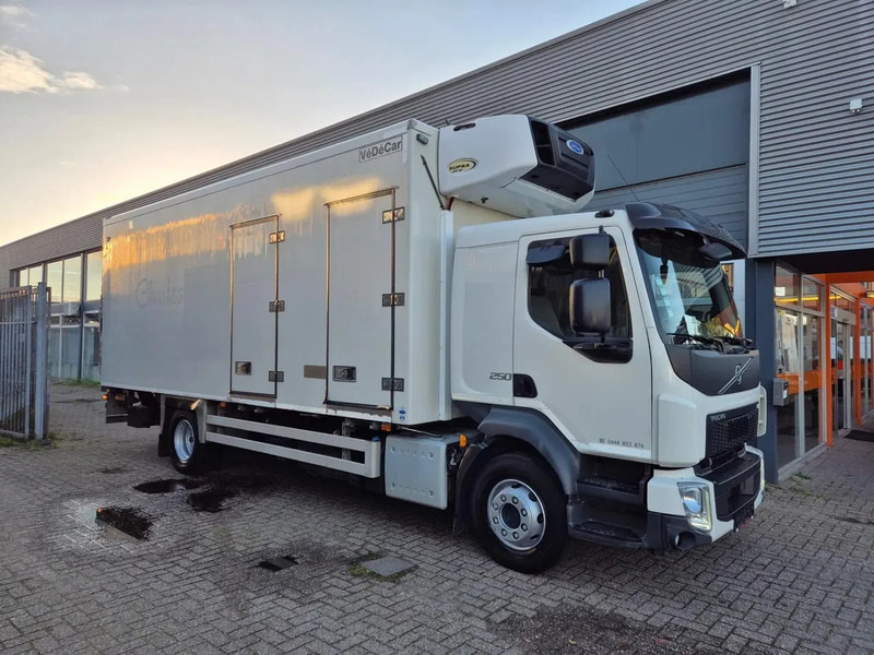 Volvo FL 12.250 Kuhlkoffer Carrier 850MT ST 380V -30/+30/ LBW/ EURO 6 - Camião frigorífico: foto 1 Volvo FL 12.250 Kuhlkoffer Carrier 850MT ST 380V -30/+30/ LBW/ EURO 6 - Camião frigorífico: foto 1