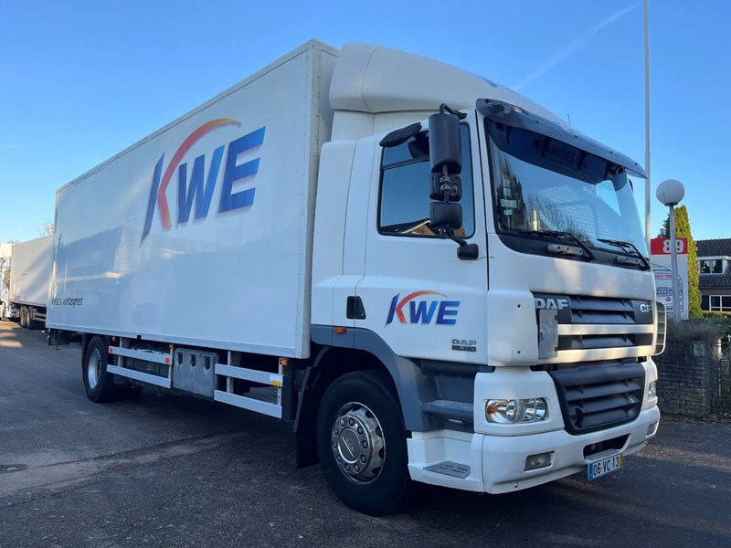 DAF CF 85.380 4x2 Box - Camião furgão: foto 2 DAF CF 85.380 4x2 Box - Camião furgão: foto 2