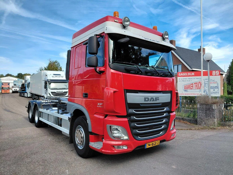 DAF XF 460 Manuel Gearbox 6x2 Container Truck - Camião polibenne: foto 2 DAF XF 460 Manuel Gearbox 6x2 Container Truck - Camião polibenne: foto 2