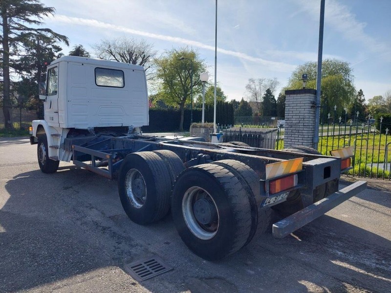 Scania T113 T113 6x4 STEEL - Camião chassi: foto 4 Scania T113 T113 6x4 STEEL - Camião chassi: foto 4