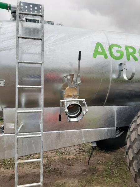 Agro-max New Agro-Max Barrel/ Beczkowóz wóz asenizacyjny 10000 l - Cisterna de chorume: foto 1 Agro-max New Agro-Max Barrel/ Beczkowóz wóz asenizacyjny 10000 l - Cisterna de chorume: foto 1