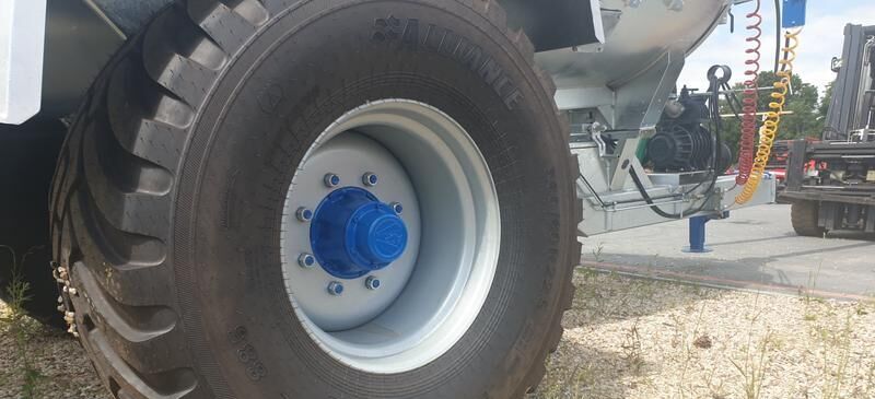 MEPROZET Güllefässer/ Slurry tank/ Beczkowóz 8000 l - Cisterna de chorume: foto 3 MEPROZET Güllefässer/ Slurry tank/ Beczkowóz 8000 l - Cisterna de chorume: foto 3