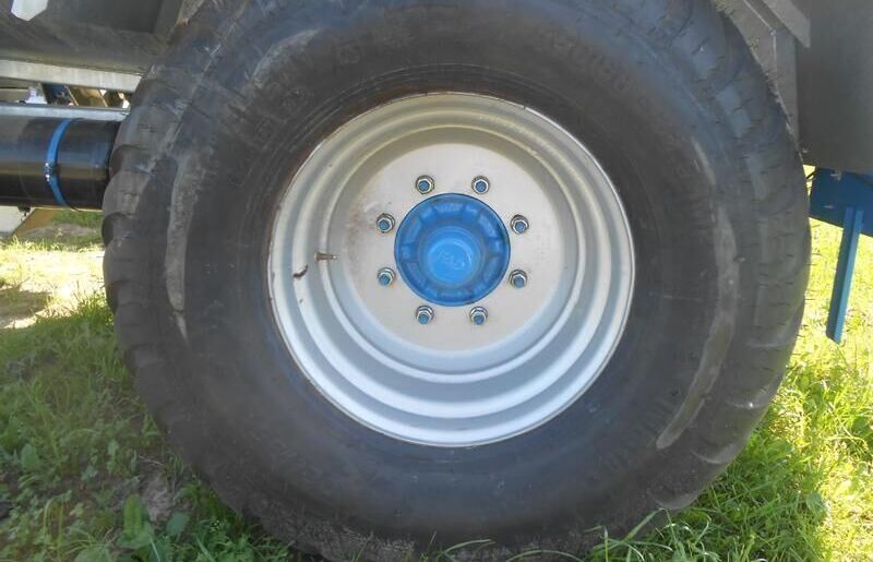 MEPROZET Güllefässer/ Slurry tank/ Beczkowóz T-528/5 (PN60/3) - Cisterna de chorume: foto 5 MEPROZET Güllefässer/ Slurry tank/ Beczkowóz T-528/5 (PN60/3) - Cisterna de chorume: foto 5