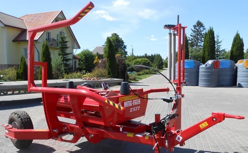 METAL-FACH Owijarka do bel Z577/ Samozaładowcza - Empacotador de fardos: foto 4 METAL-FACH Owijarka do bel Z577/ Samozaładowcza - Empacotador de fardos: foto 4