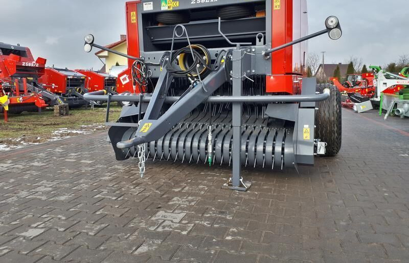 METAL-FACH Prasa Belująca/ πρέσα για σφυρίχτρα/ / Prensa de balas - Empacotador de fardos: foto 3 METAL-FACH Prasa Belująca/ πρέσα για σφυρίχτρα/ / Prensa de balas - Empacotador de fardos: foto 3