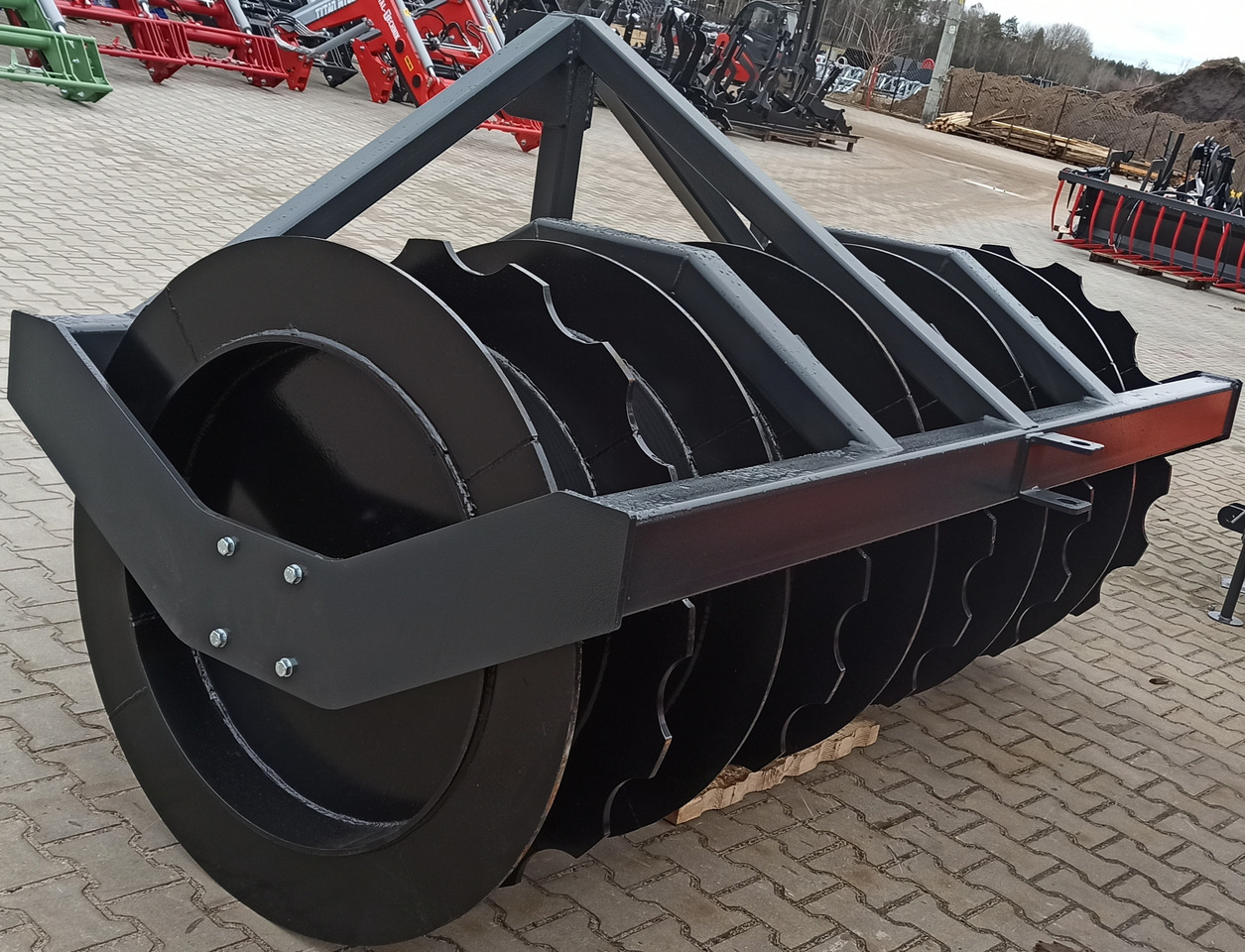 METAL-TECHNIK Wał pryzmowy - Rolo agricola: foto 2 METAL-TECHNIK Wał pryzmowy - Rolo agricola: foto 2