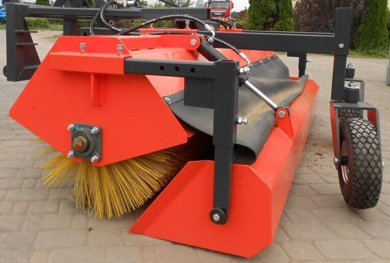 METAL-TECHNIK Zamiatarka 2m/ New Sweeper / Barredora de 2 m - Vassoura para Varredora urbana: foto 1 METAL-TECHNIK Zamiatarka 2m/ New Sweeper / Barredora de 2 m - Vassoura para Varredora urbana: foto 1