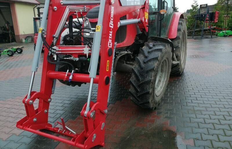 Metal-Technik MASSEY FERGUSON 3080 - Carregador frontal para o trator: foto 2 Metal-Technik MASSEY FERGUSON 3080 - Carregador frontal para o trator: foto 2
