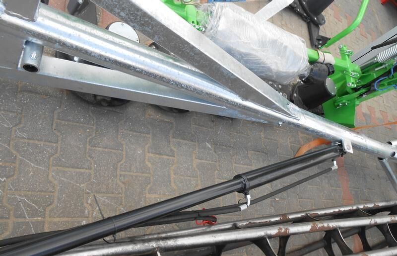 Metal-Technik Mieszadło do gnojowicy 5,4 m - Equipamento de fertilização: foto 3 Metal-Technik Mieszadło do gnojowicy 5,4 m - Equipamento de fertilização: foto 3