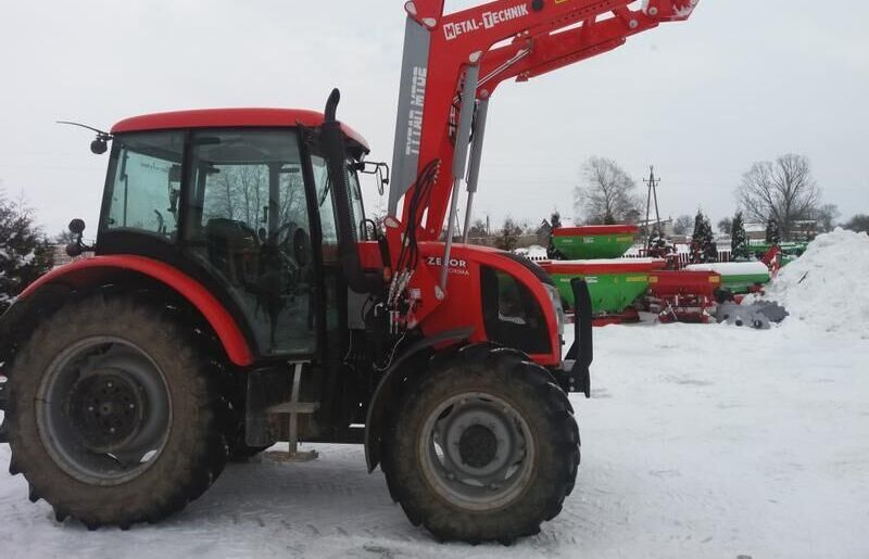 Metal-Technik für ZETOR PROXIMA 80, 90, 100 - Carregador frontal para o trator: foto 1 Metal-Technik für ZETOR PROXIMA 80, 90, 100 - Carregador frontal para o trator: foto 1