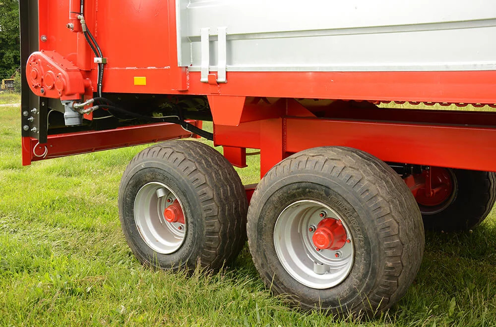 Roltrans N250/4 JAMNIK - Espalhador de estrume: foto 2 Roltrans N250/4 JAMNIK - Espalhador de estrume: foto 2