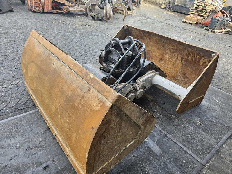 2000l clamshell bucket kinshofer c40hpx zandgrijper - Balde de maxilas para Máquina de construção: foto 5 2000l clamshell bucket kinshofer c40hpx zandgrijper - Balde de maxilas para Máquina de construção: foto 5