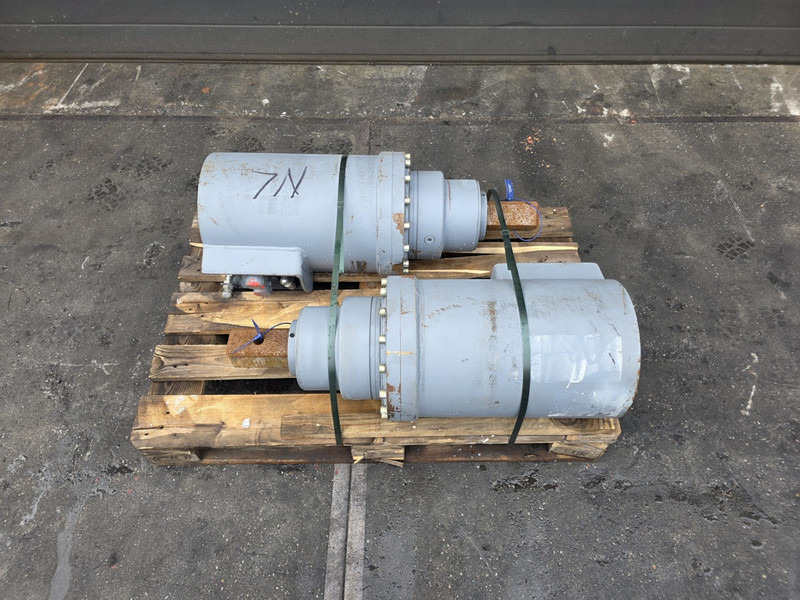 Augertorgue 25000 max grondboor earthdrill augertorgue 25000 max - Equipamento para Máquina agrícola: foto 1 Augertorgue 25000 max grondboor earthdrill augertorgue 25000 max - Equipamento para Máquina agrícola: foto 1