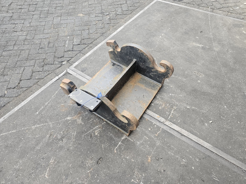 Kopplaat adaptorplate eurosteel cw 30 cw 40 anbau platte cw 30 cw 40 - Acoplamento rápido para Máquina de construção: foto 4 Kopplaat adaptorplate eurosteel cw 30 cw 40 anbau platte cw 30 cw 40 - Acoplamento rápido para Máquina de construção: foto 4