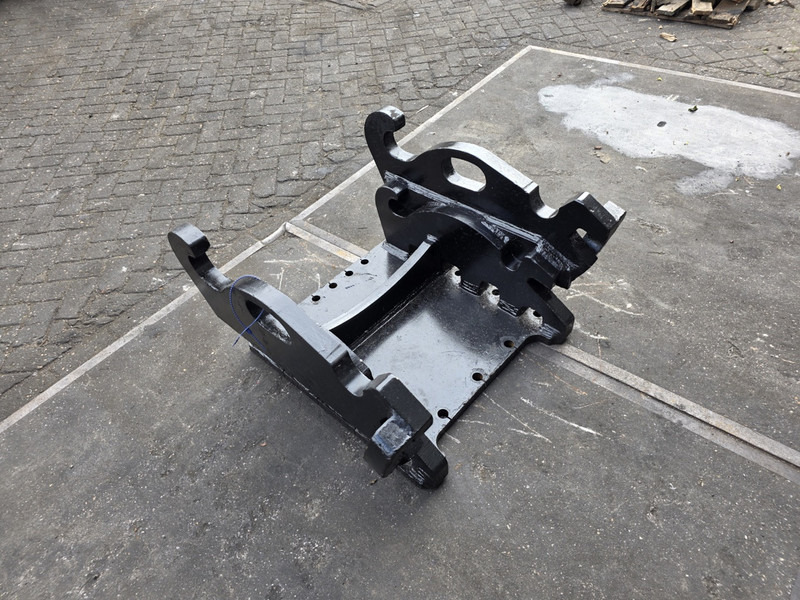 Kopplaat cw40 cw 45 adaptor plate cw45 cw 40 cw30 verachtert - Acoplamento rápido para Máquina de construção: foto 4 Kopplaat cw40 cw 45 adaptor plate cw45 cw 40 cw30 verachtert - Acoplamento rápido para Máquina de construção: foto 4