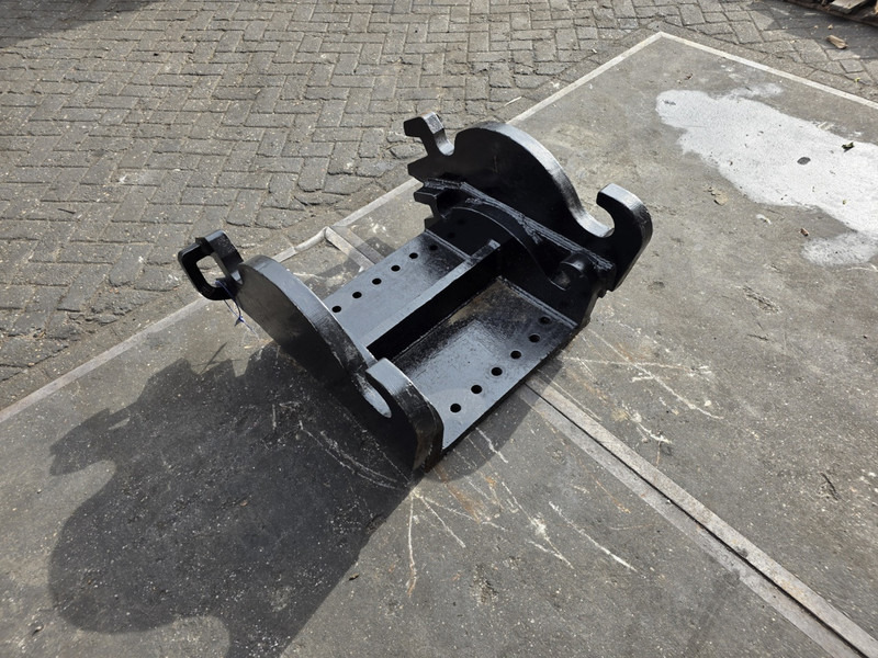 Kopplaat verachtert cat cw45 cw 40 verachtert caterpillar patern - Acoplamento rápido para Máquina de construção: foto 4 Kopplaat verachtert cat cw45 cw 40 verachtert caterpillar patern - Acoplamento rápido para Máquina de construção: foto 4