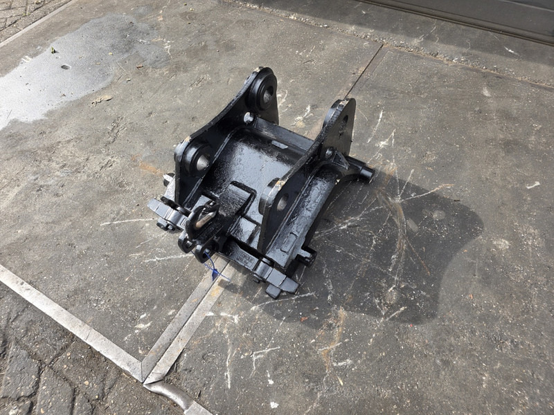Snelwissel cw30 cw 40 verachtert coupler verachtert cw30 cw 40 - Acoplamento rápido para Máquina de construção: foto 1 Snelwissel cw30 cw 40 verachtert coupler verachtert cw30 cw 40 - Acoplamento rápido para Máquina de construção: foto 1