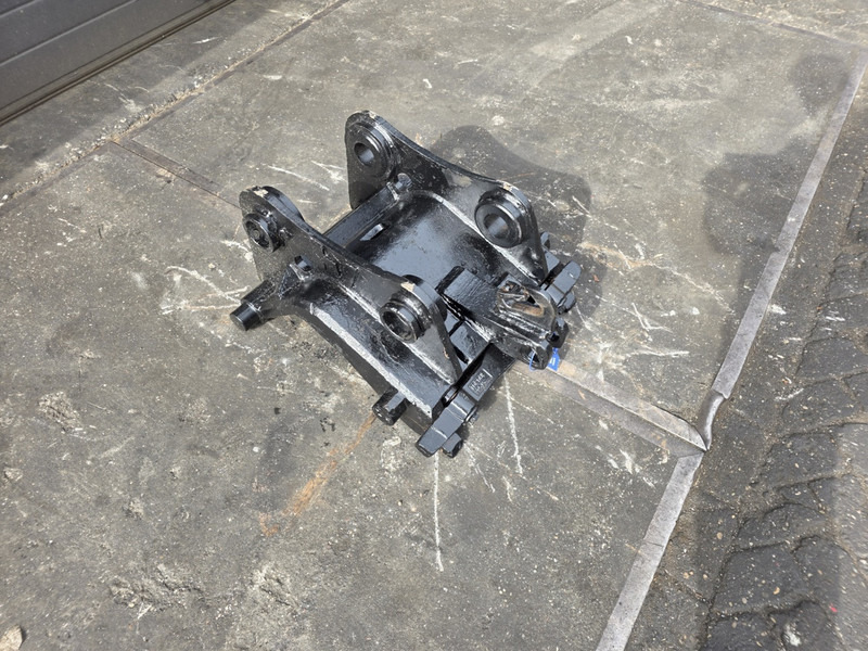 Snelwissel cw30 cw 40 verachtert coupler verachtert cw30 cw 40 - Acoplamento rápido para Máquina de construção: foto 2 Snelwissel cw30 cw 40 verachtert coupler verachtert cw30 cw 40 - Acoplamento rápido para Máquina de construção: foto 2