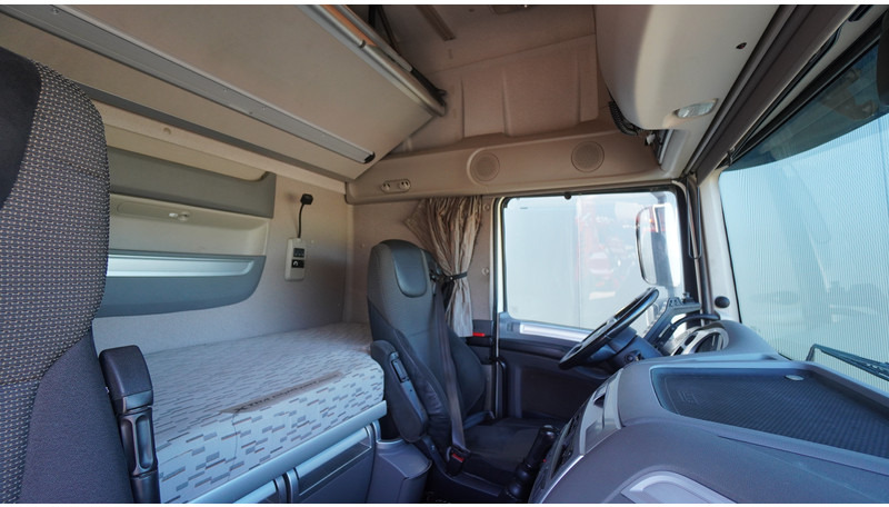 DAF XF460 8X2 HOOKARM SYSTEM TRUCK - Camião polibenne: foto 5 DAF XF460 8X2 HOOKARM SYSTEM TRUCK - Camião polibenne: foto 5