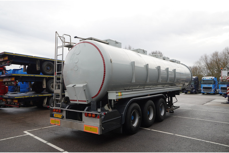 Dijkstra 3 AXLE TANK TRAILER 36 M3 - Semi-reboque cisterna: foto 4 Dijkstra 3 AXLE TANK TRAILER 36 M3 - Semi-reboque cisterna: foto 4