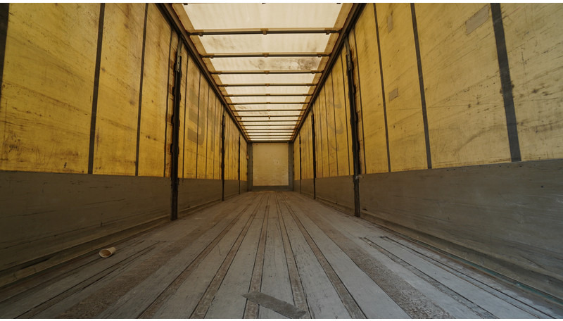 Groenewegen 3 AXLE CURTAINSIDE TRAILER - Semi-reboque de lona: foto 4 Groenewegen 3 AXLE CURTAINSIDE TRAILER - Semi-reboque de lona: foto 4