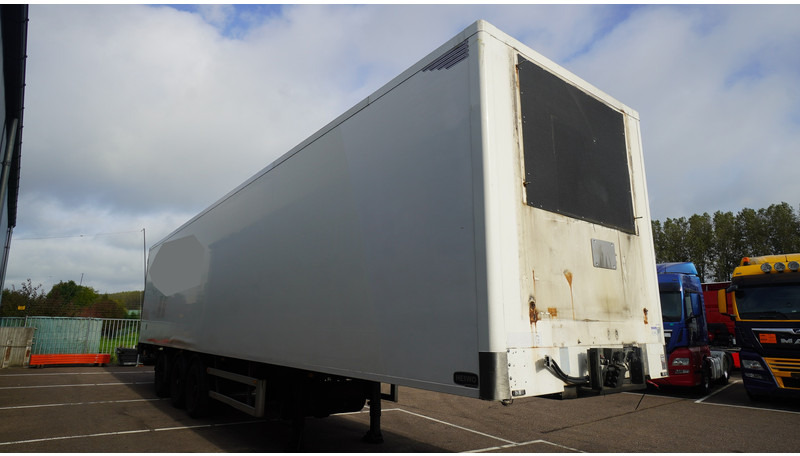 H.T.F. 3 AXLE ISOTHERM BOX TRAILER - Semi-reboque frigorífico: foto 3 H.T.F. 3 AXLE ISOTHERM BOX TRAILER - Semi-reboque frigorífico: foto 3