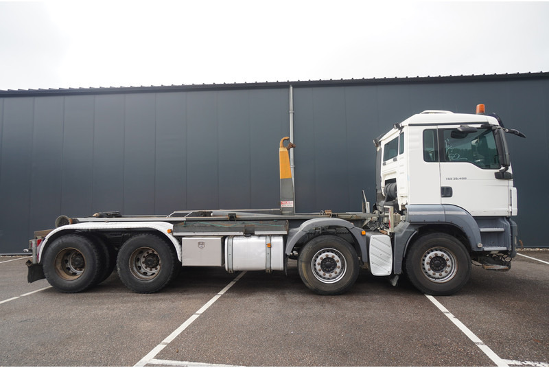 MAN TGS 35.400 8x4 HOOKARM SYSTEM MANUAL GEARBOX - Camião polibenne: foto 4 MAN TGS 35.400 8x4 HOOKARM SYSTEM MANUAL GEARBOX - Camião polibenne: foto 4
