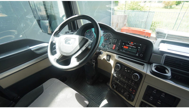 MAN TGS 49.460 10X8 TIPPER 309.000KM - Camião basculante: foto 5 MAN TGS 49.460 10X8 TIPPER 309.000KM - Camião basculante: foto 5