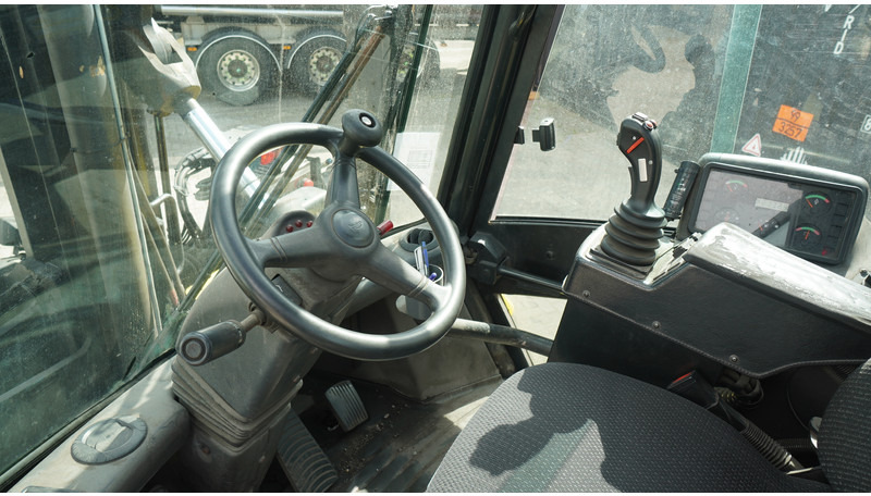 Hyster H16.00XM-12 WITH CONTAINER SYSTEM - Máquina de construção: foto 4 Hyster H16.00XM-12 WITH CONTAINER SYSTEM - Máquina de construção: foto 4