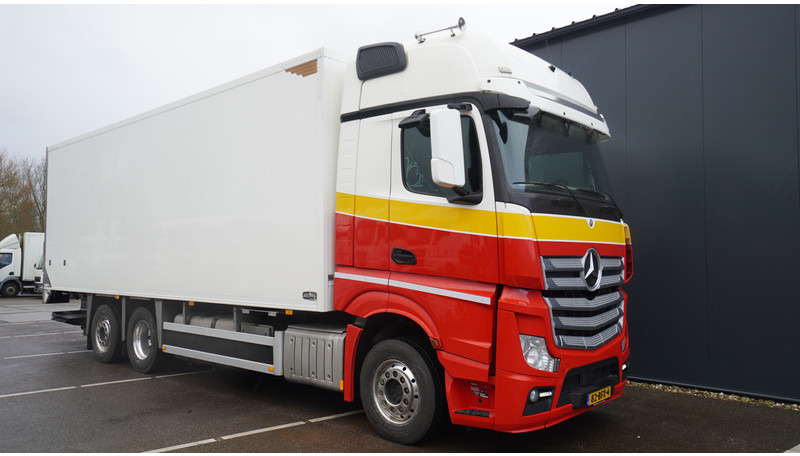 Mercedes-Benz ACTROS 2745 6X2 FRIGO 860.000KM - Camião frigorífico: foto 4 Mercedes-Benz ACTROS 2745 6X2 FRIGO 860.000KM - Camião frigorífico: foto 4