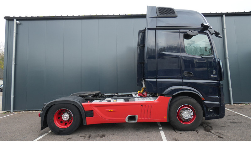 Mercedes-Benz ACTROS 1945 GIGASPACE 649.700KM - Tractor: foto 2 Mercedes-Benz ACTROS 1945 GIGASPACE 649.700KM - Tractor: foto 2