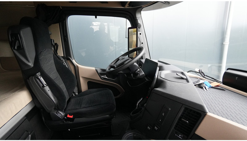Mercedes-Benz ACTROS 1945 GIGASPACE 727.600KM - Tractor: foto 5 Mercedes-Benz ACTROS 1945 GIGASPACE 727.600KM - Tractor: foto 5