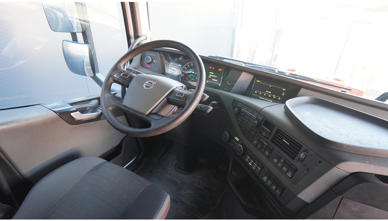 Volvo FH 420 ADR 6X2 EURO 6 - Tractor: foto 5 Volvo FH 420 ADR 6X2 EURO 6 - Tractor: foto 5