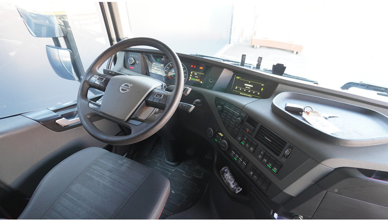 Volvo FH 420 ADR 841.000KM EURO 6 - Tractor: foto 5 Volvo FH 420 ADR 841.000KM EURO 6 - Tractor: foto 5