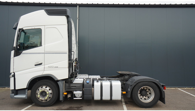 Volvo FH 420 ADR GLOBETROTTER 808.000KM - Tractor: foto 1 Volvo FH 420 ADR GLOBETROTTER 808.000KM - Tractor: foto 1